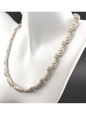 Vintage Crown Trifari Silver Tone Textured Links Choker Necklace w Rhinestones